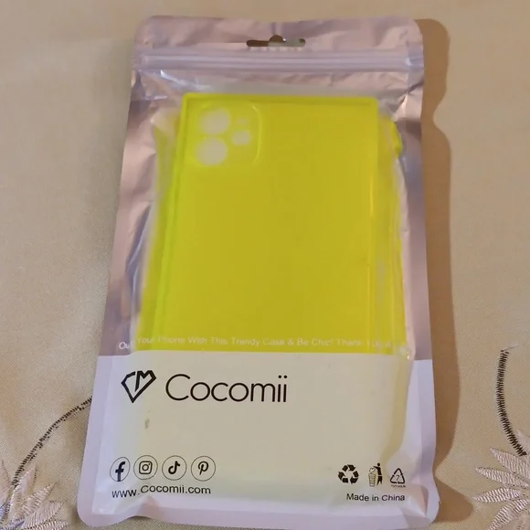 Iphone 11 Yellow Cell Phone Case - Picture 2 of 3